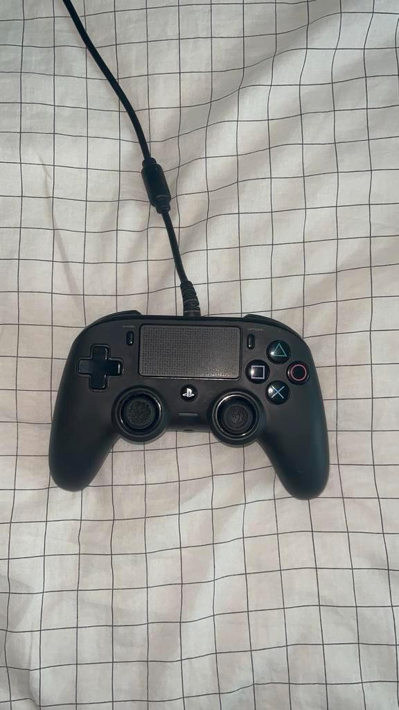Nacon Controller voor PlayStation 4 - Bedraad, Spelcomputers en Games, Spelcomputers | Sony PlayStation Consoles | Accessoires