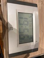 Digitale Klok met Temperatuurweergave - Radio Controlled, Ophalen, Gebruikt, Digitaal, Wekker of Tafelklok