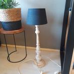 Brocante lamp met zwarte kap hoogte 62 cm, Ophalen