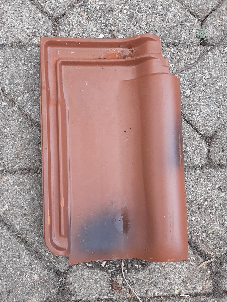 Dakpannen Rauenberger Z12 Rood, Ophalen, Steen of Klei, Zo goed als nieuw, Minder dan 5 m²