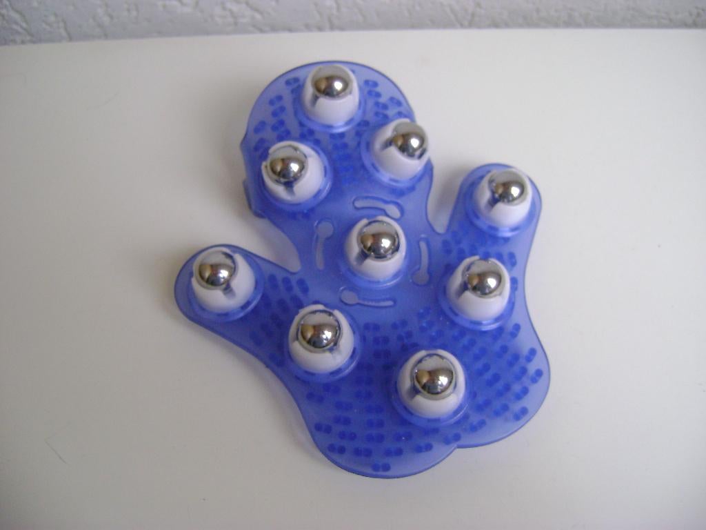 blauwe massage hand borstel met rollende kogeltjes, Ophalen of Verzenden, Zo goed als nieuw, Overige typen