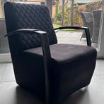 Comfortabele fauteuil - Donkerbruin met metalen armleuningen, Ophalen, Zo goed als nieuw, Stof, 75 tot 100 cm