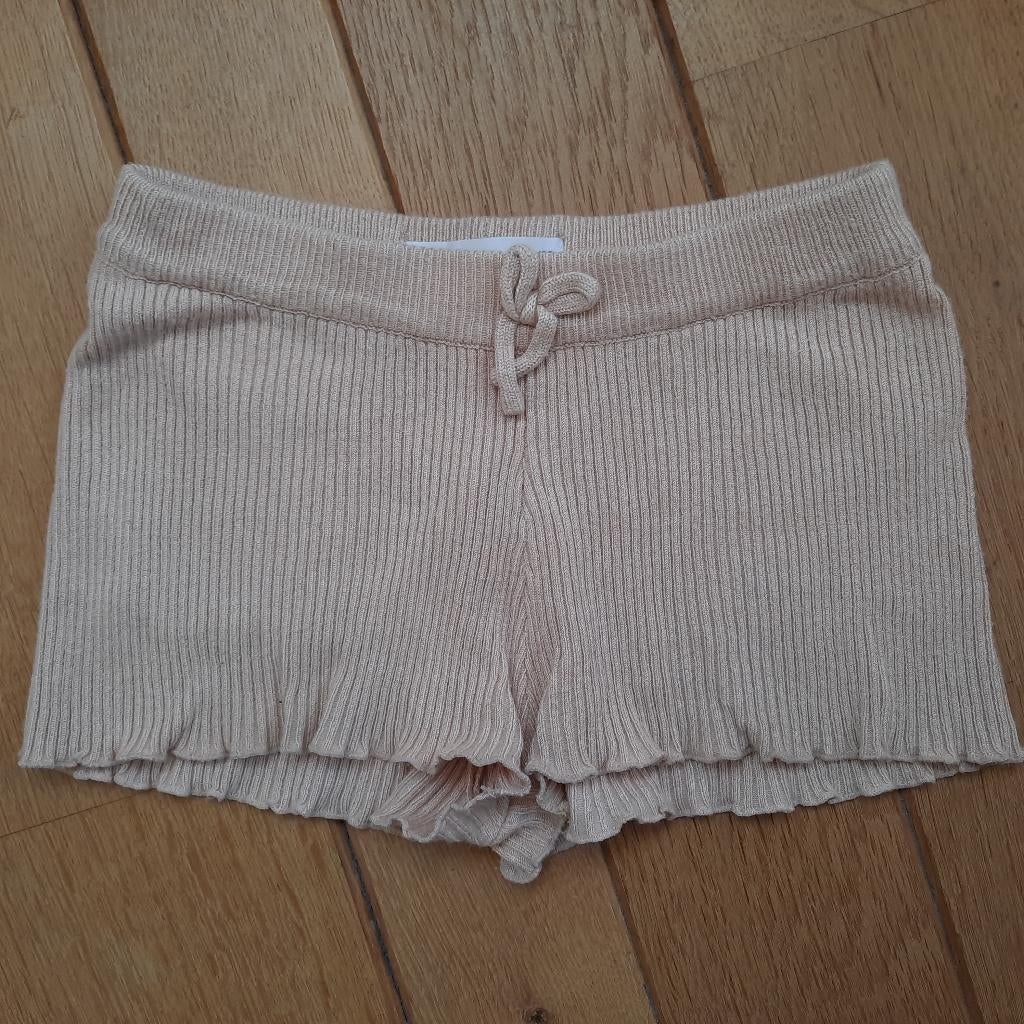 Zara bermuda short zand ribbels maat 122, Kinderen en Baby's, Kinderkleding | Maat 122, Broek, Ophalen of Verzenden, Zo goed als nieuw