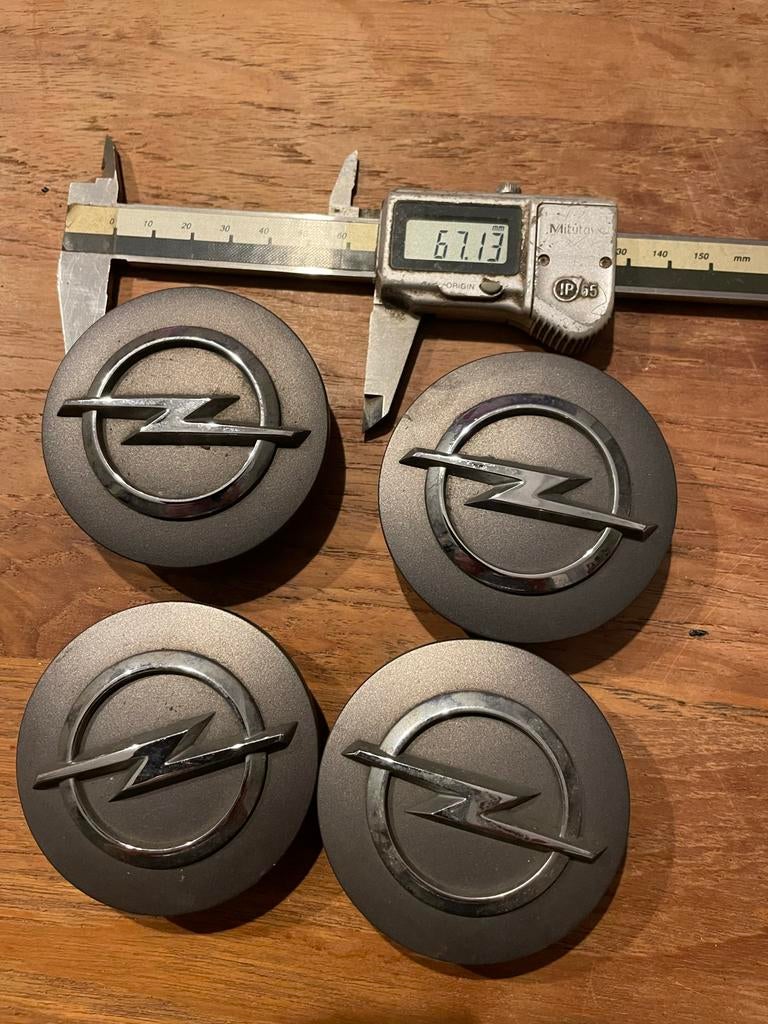 Opel Naafdoppen Set - 67mm - Gebruikt, Auto diversen, Ophalen of Verzenden, Gebruikt