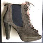 prachtige suede pump met open teen (peep-toe), Ophalen, Pumps, Ganni, Nieuw