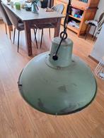 Vintage groene industriële lamp, Huis en Inrichting, Lampen | Hanglampen, Zo goed als nieuw, Ophalen