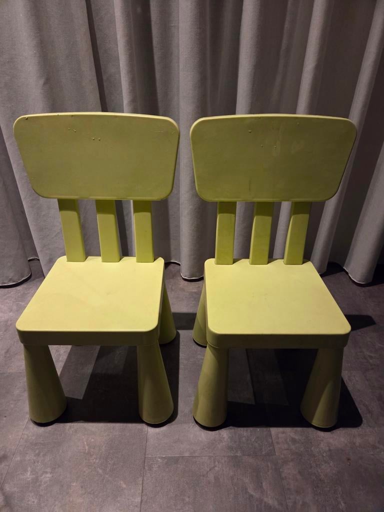 Twee groene kinderstoelen, Ophalen of Verzenden, Gebruikt, Stoel(en)