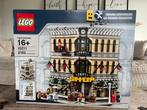 LEGO 10211 Grand Emporium - Nieuw in doos!, Kinderen en Baby's, Speelgoed | Duplo en Lego, Ophalen, Nieuw, Complete set, Lego