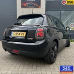 Mini Mini 1.5 Cooper Pepper Serious Business 2017, Auto's, 136 pk, Euro 6, Zwart, Bedrijf