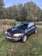 Renault Mégane 1.6 16V 2006, NL Auto, Airco, Trekhaak, Auto's, Stof, Zwart, 4 cilinders, Handgeschakeld
