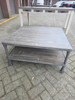 Rivièra Maison Factory Salontafel – Industrieel met Gietijze, Gebruikt, 50 tot 100 cm, Vierkant, 50 tot 100 cm