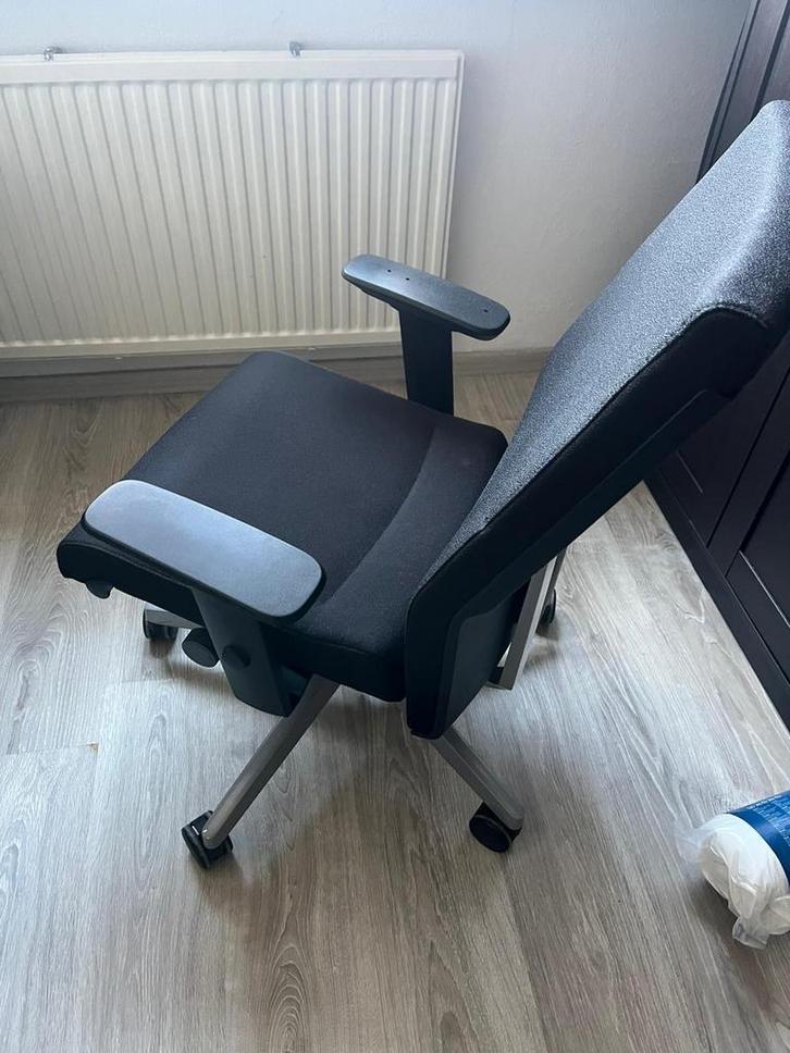 Ikea Malm bureau zwart bruin, Huis en Inrichting, Bureaus, Gebruikt, Ophalen of Verzenden