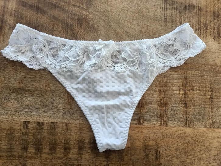 Prima donna string madison maat 44 ZGAN wit, Kleding | Dames, Ondergoed en Lingerie, String, Wit, Ophalen of Verzenden
