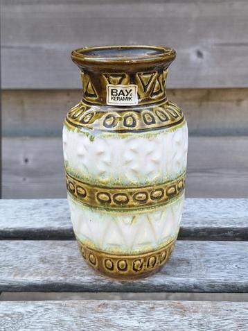 Prachtig vintage Bay West Germany vaasje.  beschikbaar voor biedingen