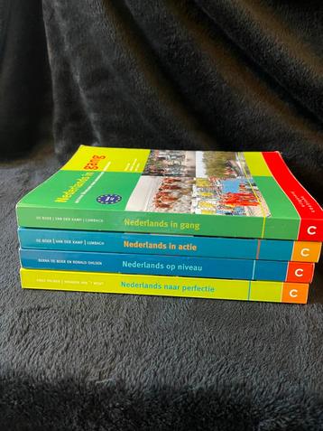 4 Nederlandse lesboeken - gebruikt beschikbaar voor biedingen