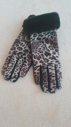 Zachte handschoenen met luipaardprint en faux fur rand, Ophalen of Verzenden, Zo goed als nieuw, Maat 38/40 (M), Handschoenen
