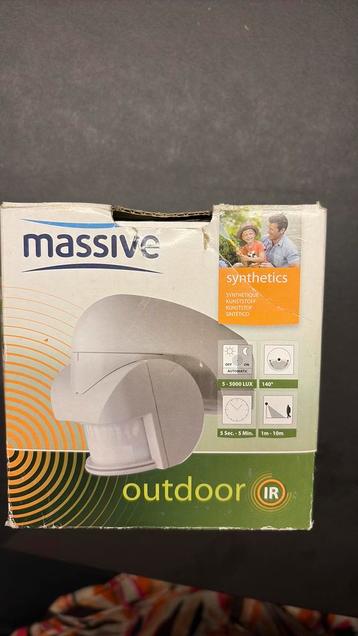 Massive Outdoor Wandlamp met Sensor - Nieuw! beschikbaar voor biedingen