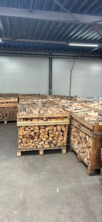 Grote partij ovengedroogd brandhout - Stookklaar! beschikbaar voor biedingen