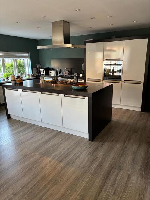 Voortman keuken, Huis en Inrichting, Keuken | Complete keukens, Gebruikt, Wit, Met kookeiland, Ophalen