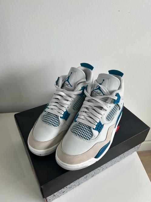 Jordan 4 Retro “Military Blue”, Kleding | Heren, Schoenen, Zo goed als nieuw, Sneakers of Gympen, Wit, Ophalen of Verzenden