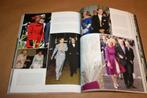 Ontwerpers van Oranje [Fotoboek Kleding Kon. Familie], Ophalen of Verzenden, Gelezen, Mode algemeen
