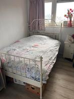 Bed Ikea 140x200 cm, incl. matras, lattenbodem en dekbed, Huis en Inrichting, Slaapkamer | Bedden, Ophalen, Gebruikt, Wit, 140 cm