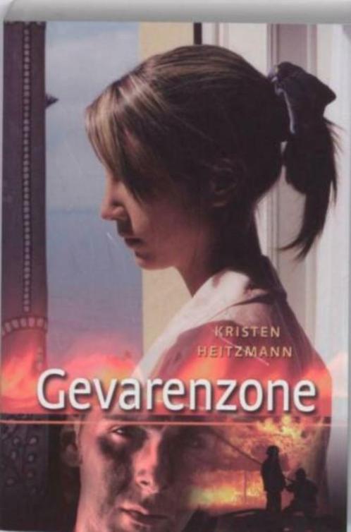 Gevarenzone Kirsten Heitzmann 9085201160, Boeken, Romans, Zo goed als nieuw, Nederland, Ophalen of Verzenden