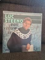 Luc steeno - een vrouw is, Ophalen of Verzenden, Zo goed als nieuw