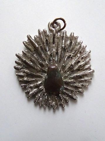 Vintage Brutalistische Hanger Modernisme Jaren 1970  beschikbaar voor biedingen