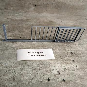 modeltrein Schaal 1 : 32 Spoor 1  Art. 30 A Schuif poort beschikbaar voor biedingen