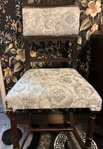 Antieke Stoel met Paisley Bekleding, Ophalen