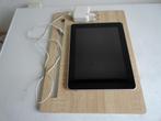 Ipad 1, model A1219, 9.7 inch 16 GB en apple adapter, Computers en Software, Apple iPads, 10 inch, Gebruikt, Apple iPad, Ophalen of Verzenden