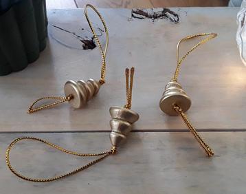 3 goudkleurige hangertjes kerstklok - hout - nieuw beschikbaar voor biedingen