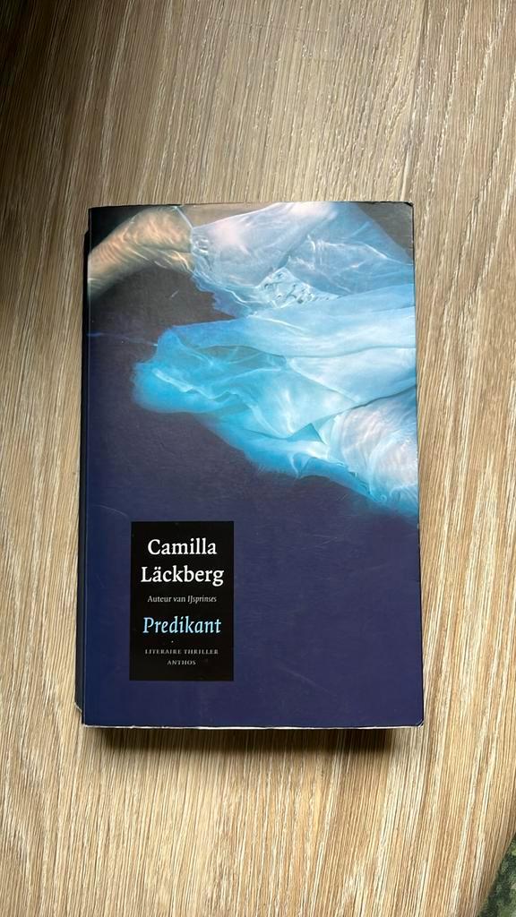 Camilla Läckberg - Predikant, Boeken, Thrillers, Zo goed als nieuw, Ophalen of Verzenden