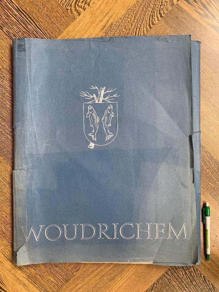 Heemschut map Woudrichem gelimiteerd 1971 nummer 309 /1000, Boeken, Geschiedenis | Vaderland, Gelezen, 20e eeuw of later, Ophalen of Verzenden