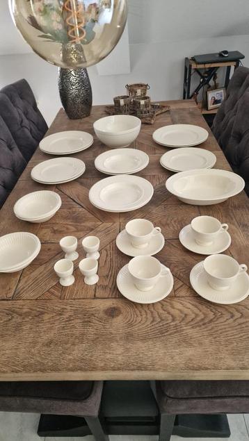 Wedgwood Edme 4 persoons servies diner en ontbijt servies beschikbaar voor biedingen