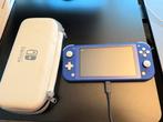 Nintendo Switch Lite - Blauw met beschermhoes, Spelcomputers en Games, Spelcomputers | Nintendo Switch Lite, Ophalen of Verzenden