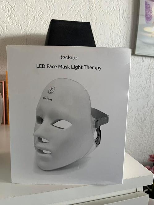 Led face mask light therapy, Sieraden, Tassen en Uiterlijk, Uiterlijk | Gezichtsverzorging, Zo goed als nieuw, Verzorging, Ophalen