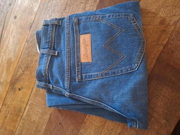 wrangler spijkerbroek. W33 L32 beschikbaar voor biedingen