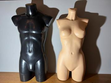 Vintage kunststof etalage bustes.477 beschikbaar voor biedingen