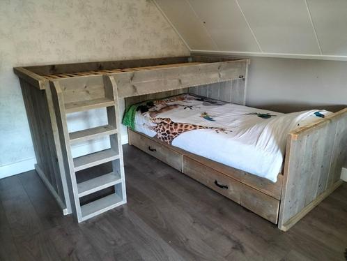 Bedden van steigerhout, Huis en Inrichting, Slaapkamer | Bedden, Nieuw, Eenpersoons, 90 cm, 200 cm, Steigerhout, Overige kleuren