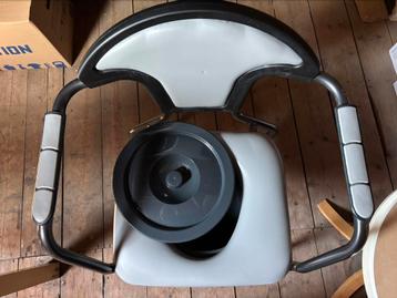 Postoel lichtgrijs beschikbaar voor biedingen