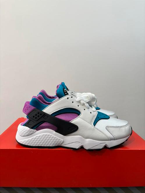 Nike air huarache mt 38.5 New!, Kleding | Heren, Schoenen, Nieuw, Sneakers of Gympen, Blauw, Ophalen of Verzenden