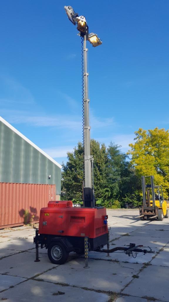 Black friday, Lichtmastkar,met 230 volt benzine generator., Doe-het-zelf en Verbouw, Motoren, Gebruikt, Dieselmotor, 1400 tot 1800 rpm