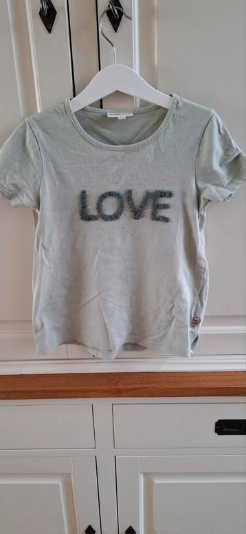 Pomp de lux shirt beschikbaar voor biedingen
