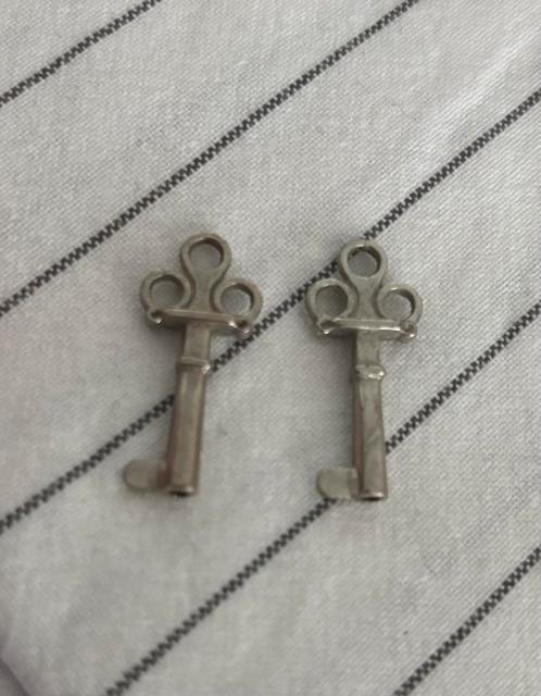 Anna + Nina zilverkleurige bedels, sleutel bedels 2.8 cm, Sieraden, Tassen en Uiterlijk, Bedels, Zo goed als nieuw, Overige merken