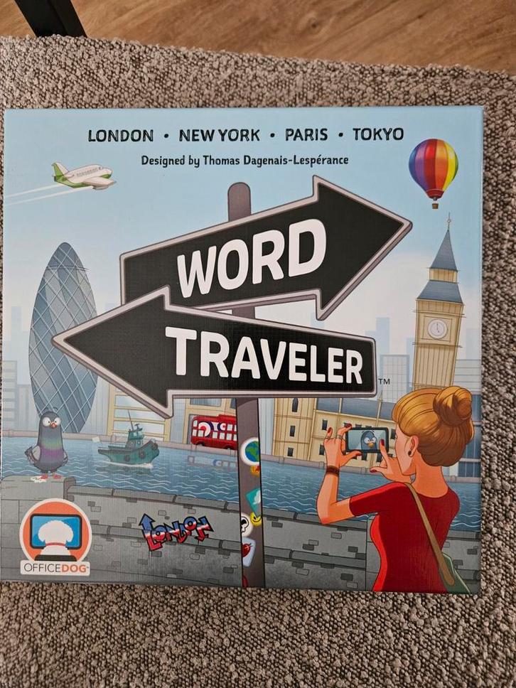 Word Traveler - Engelstalig Deductiespel, Hobby en Vrije tijd, Gezelschapsspellen | Bordspellen, Zo goed als nieuw, Drie of vier spelers