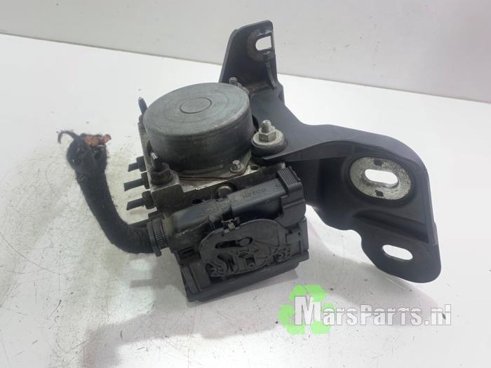 ABS Pomp van een Opel Corsa, Gebruikt, -, -, Opel