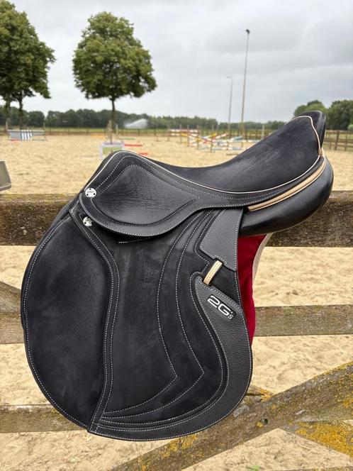 CWD Zadel 2Gs Mademoiselle 17 inch, Dieren en Toebehoren, Paarden en Pony's | Zadels, Gebruikt, Springen, Ophalen of Verzenden