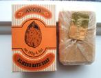 AVON Almond Bath Soap. In originele doos. Amandel., Verzamelen, Parfumverzamelingen, Ophalen of Verzenden, Miniatuur